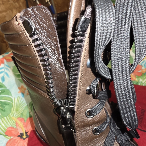 Christian Louboutin Women's Brown Leather Boots Size 42 11 - Picture 11 of 16